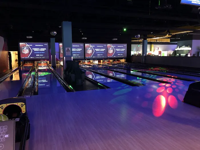 Round1 Bowling & Arcade Southland Mall 1