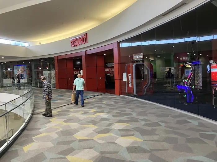 Round1 Bowling & Arcade Eastridge Shopping Center 3