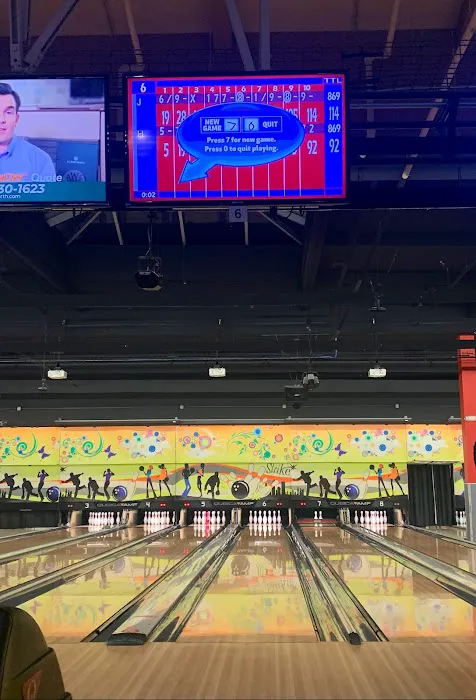 Round1 Bowling & Arcade Lakewood Center Mall 0