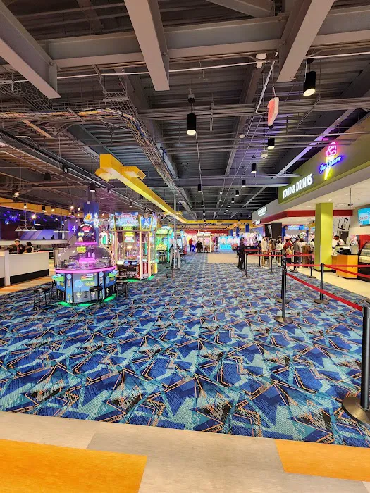 Round1 Bowling & Arcade 7