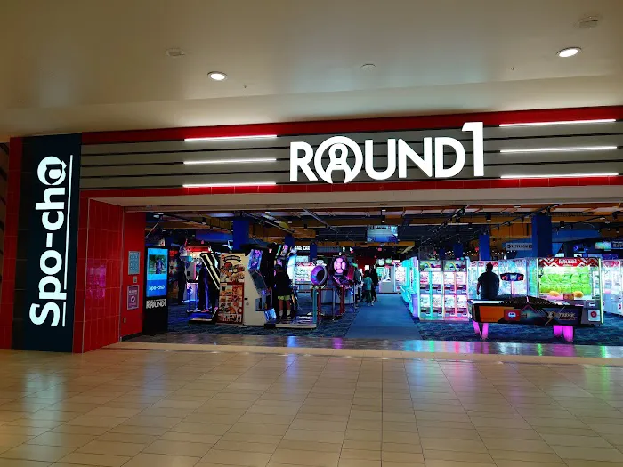 Round1 Bowling & Arcade 5