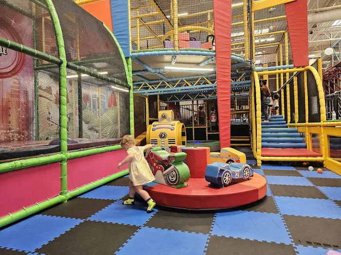 UPTOWN JUNGLE FUN PARK | Avondale 8