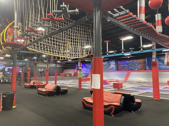 Airborne Extreme Trampoline Park 7
