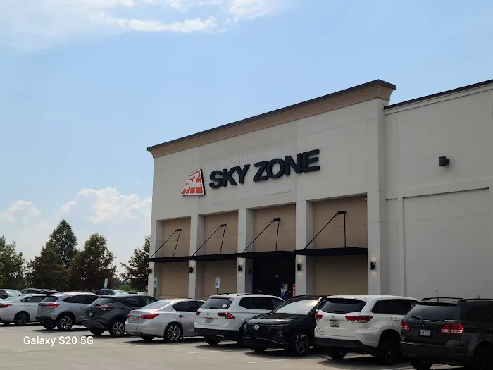 Sky Zone Trampoline Park 4