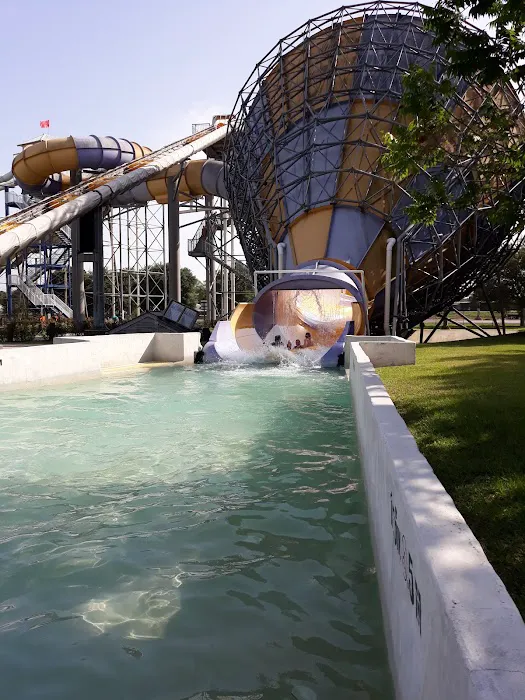 Blue Bayou Water Park 7