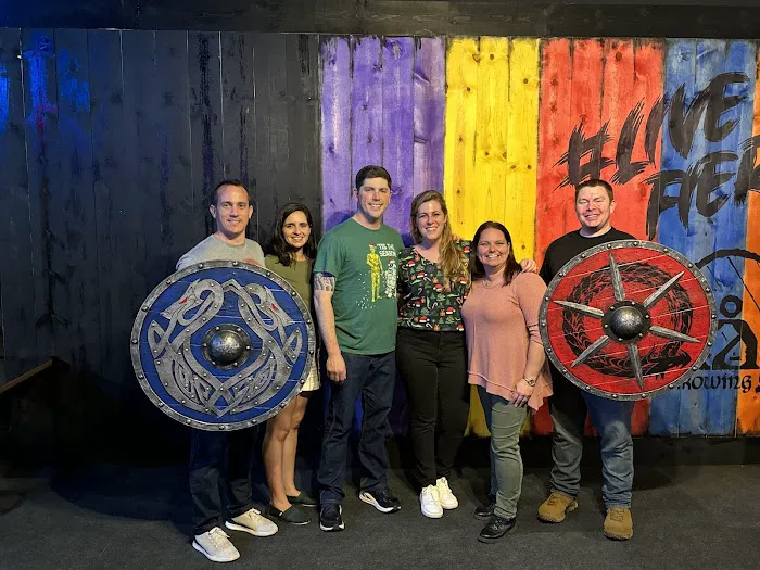 Skal Axe Throwing 0