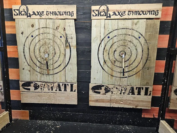 Skal Axe Throwing 9