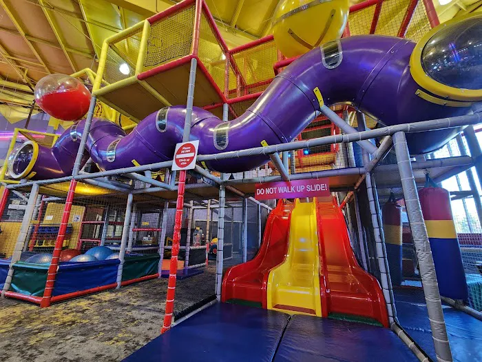 Tukwila Family Fun Center & Bullwinkle's Restaurant 8