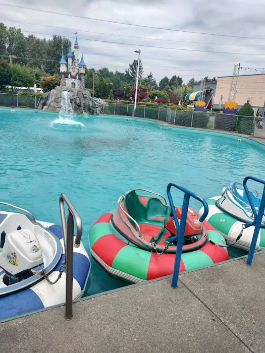 Tukwila Family Fun Center & Bullwinkle's Restaurant 5
