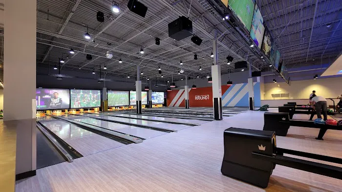 Round1 Bowling & Arcade South Hill Mall 5