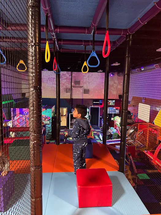 Max Adventures Kids Birthday Party Place 5
