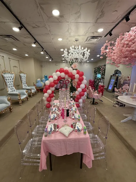 Pixie Dust kids lounge and boutique 1