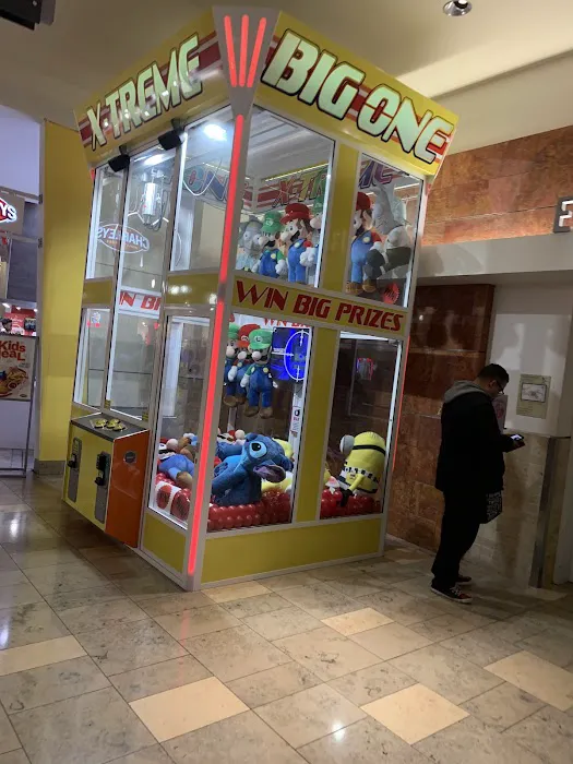 Big Red's Amusements 0