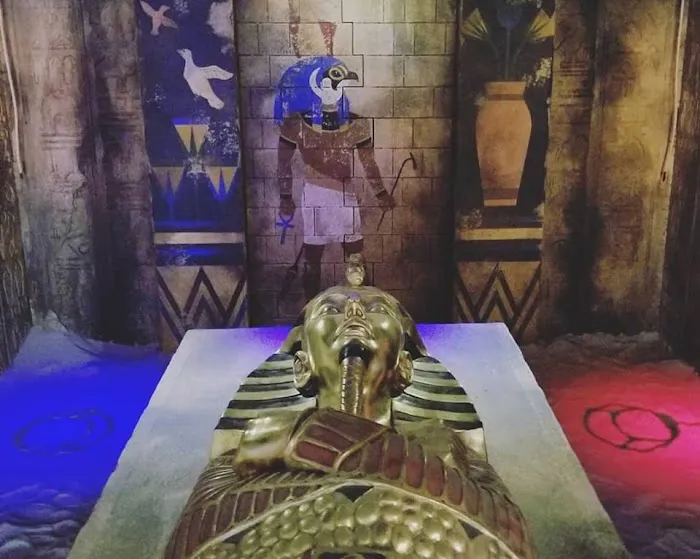 Lara's Labyrinth 1