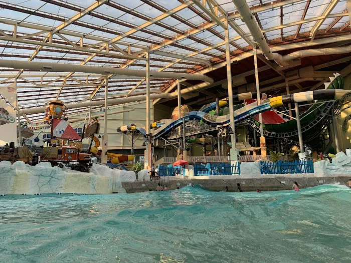 Aquatopia Indoor Waterpark 6