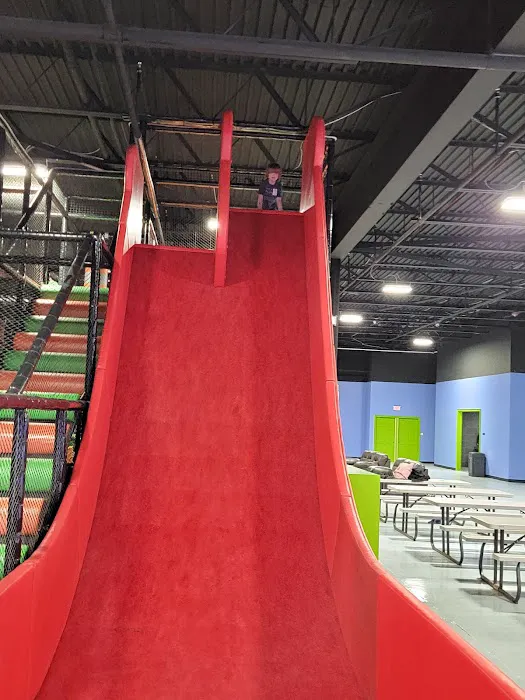 Nova Trampoline Park 8