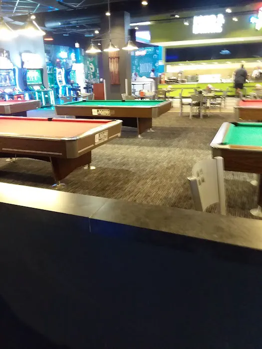 Round1 Bowling & Arcade Galleria at Crystal Run 8