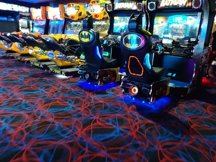 Round1 Bowling & Arcade Galleria at Crystal Run 7