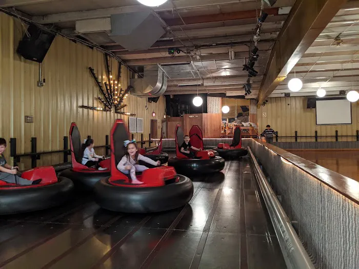 Wood'n Wheel Family Fun Center 8