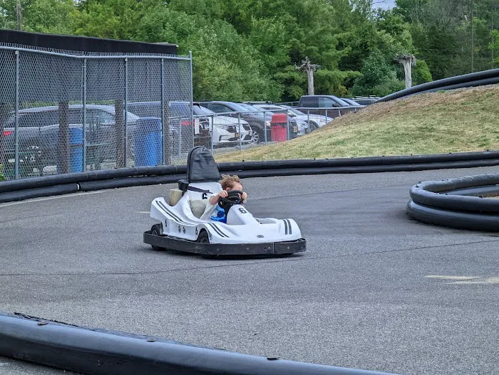 Puttin Plus Family Fun Center 1