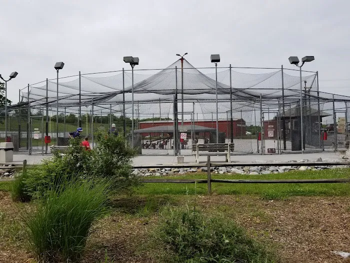 Appleland Sports Center 0