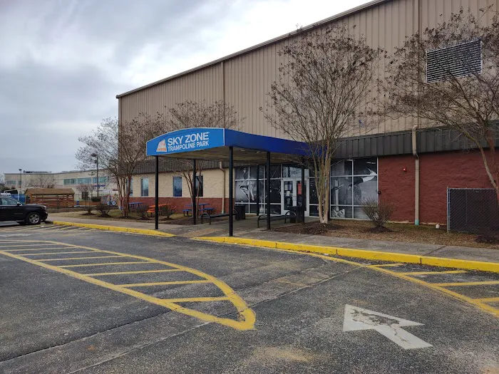 Sky Zone Trampoline Park 8