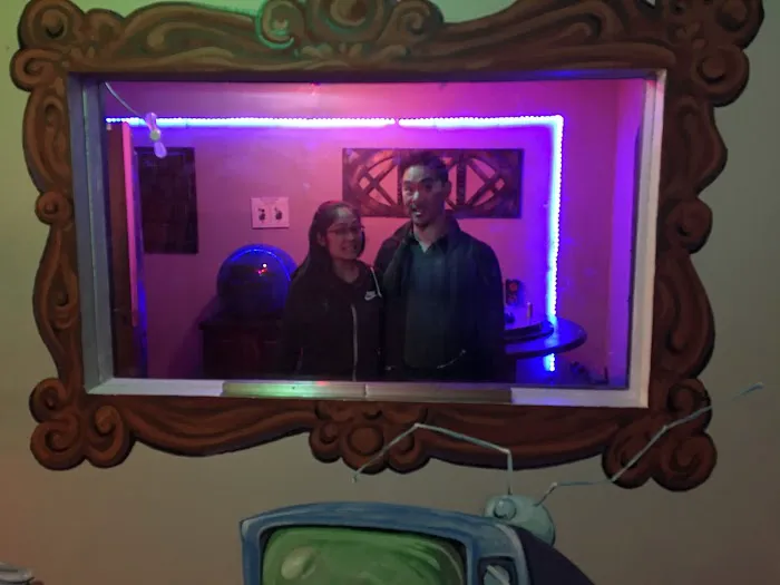 Escapism: Alien Zoo, Malice Manor & Funky Lab Escape Rooms 7