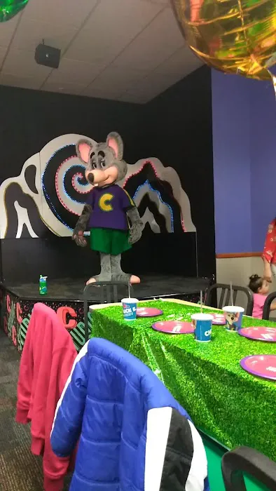 Chuck E. Cheese 6