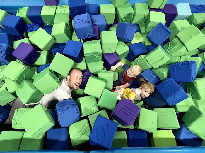 Aero Trampoline Park 7