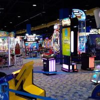 Round1 Bowling & Arcade Holyoke Mall