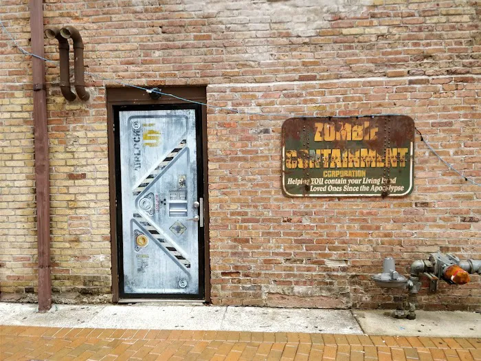Legendary Escape Rooms & Axe Throwing 5