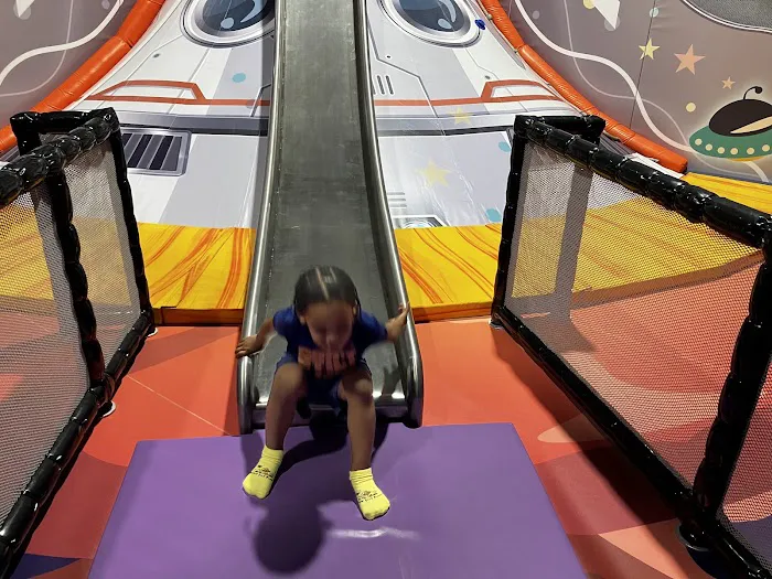 Happy Feet Planet Clayton 4