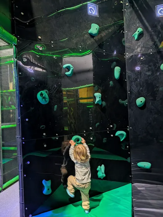 Get Air Trampoline Park 0