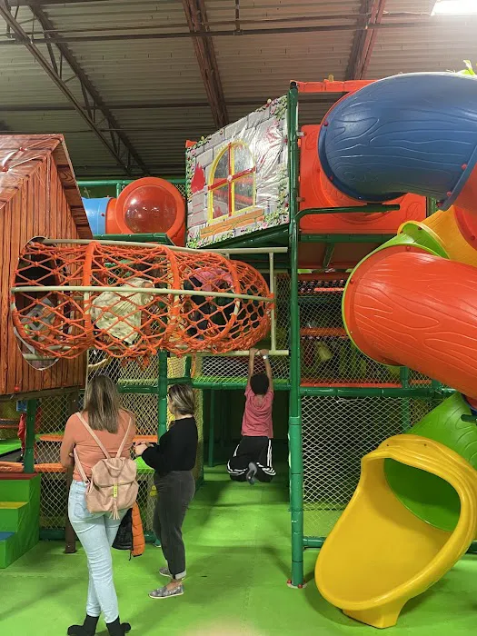 Jumping World 4