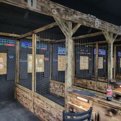 Steel and Timber Axe Throwing ico