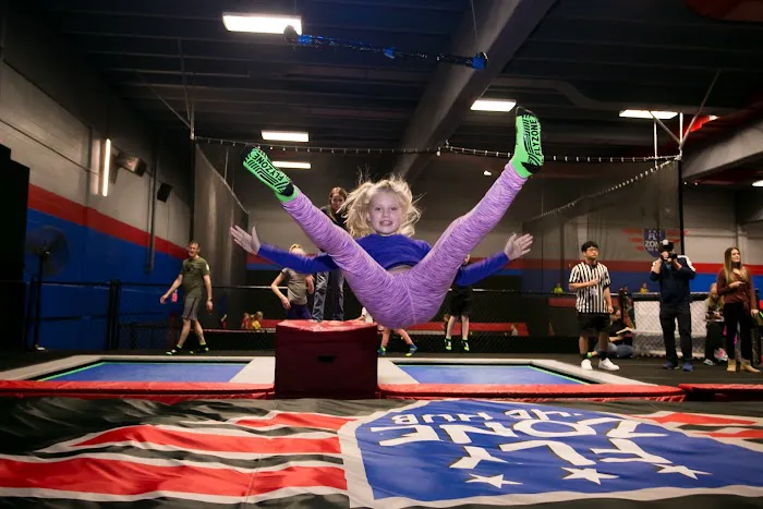 The Hub Trampoline & Axe Throwing 0