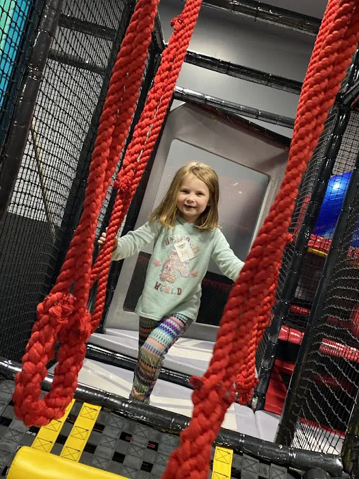 The Hub Trampoline & Axe Throwing 6