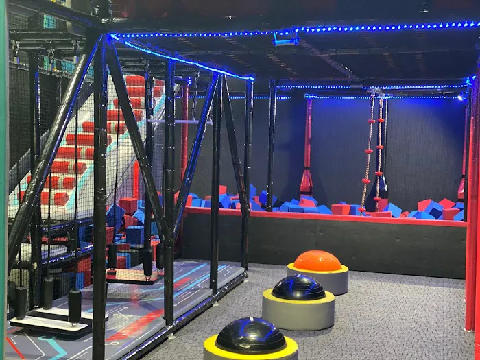 The Hub Trampoline & Axe Throwing 7