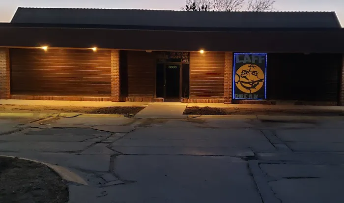 Laff Breaks Smash House and Comedy Club 8