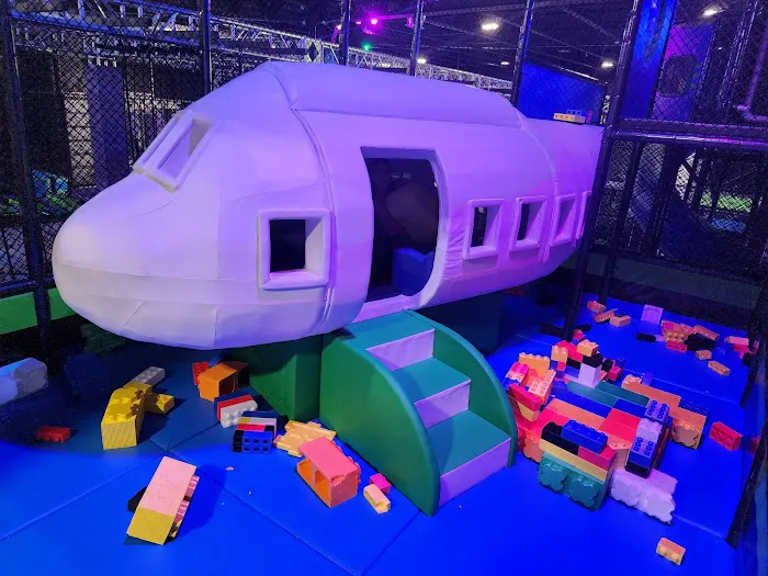 Fly High Woods Cross Trampoline Park 3