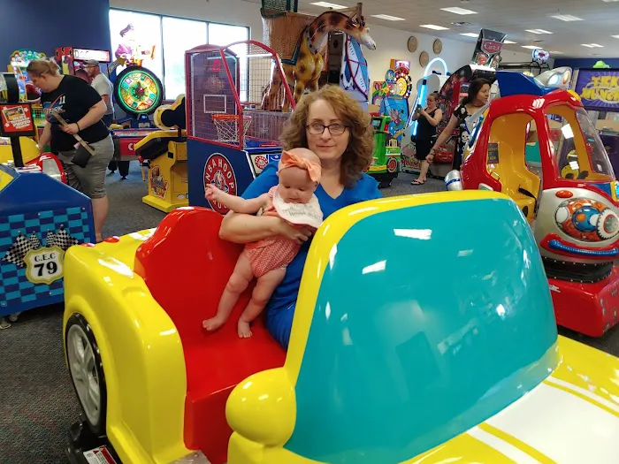 Chuck E. Cheese 5
