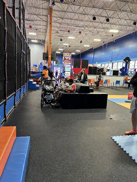 Sky Zone Trampoline Park 6