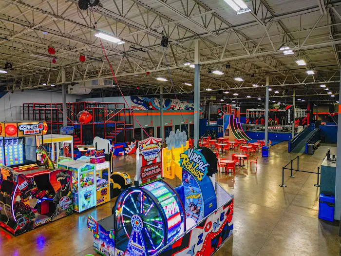 Sky Zone Trampoline Park 4