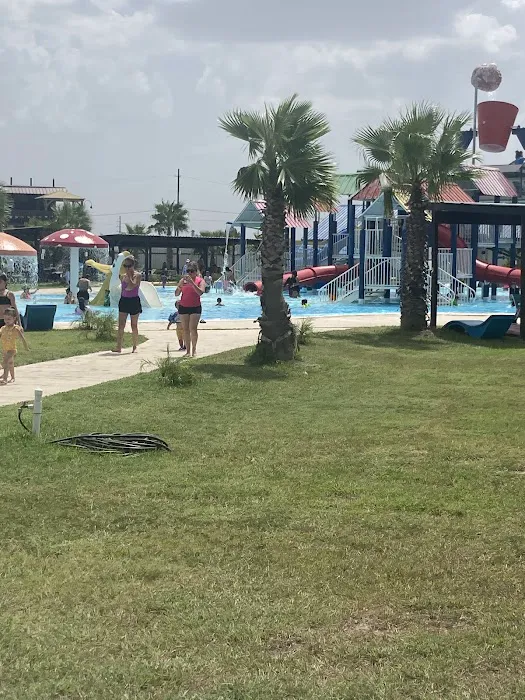 Aqua Planet Waterpark 0