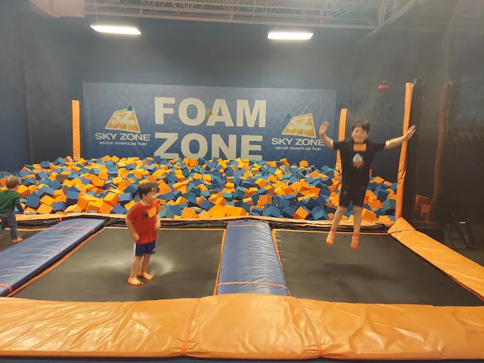 Sky Zone Trampoline Park 5