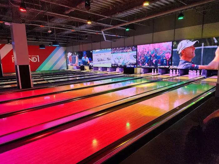 Round1 Bowling & Arcade Westfield Plaza Bonita 7