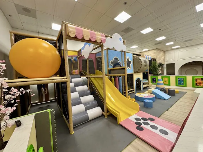 Posh Playhouse 8