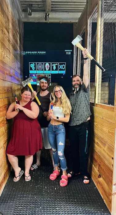 Escape Room Mentor & Axe Throwing 4
