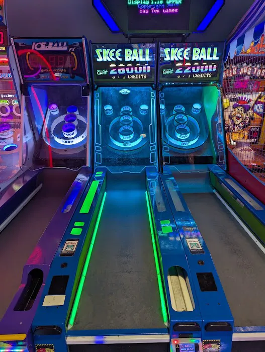 Round1 Bowling & Arcade 7