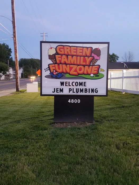 Green Family Funzone 8